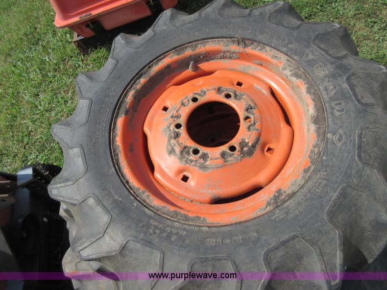 image for item BB9227 (4) assorted tires and wheels