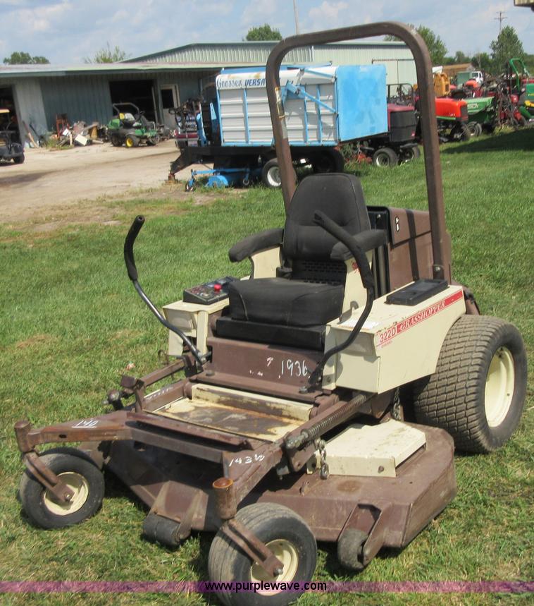 image for item BB9231 Grasshopper 322D lawn mower