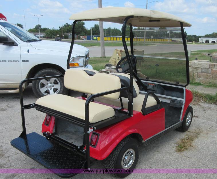 image for item BB9236 2001 Club Car golf cart