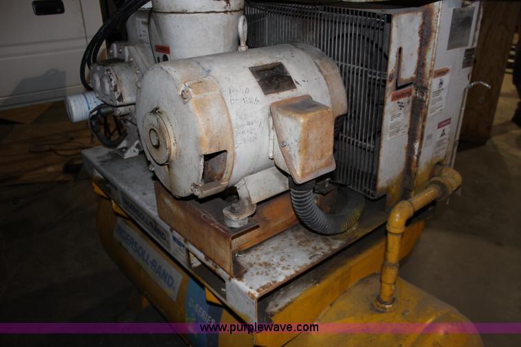 image for item BB9265 Ingersoll Rand air compressor