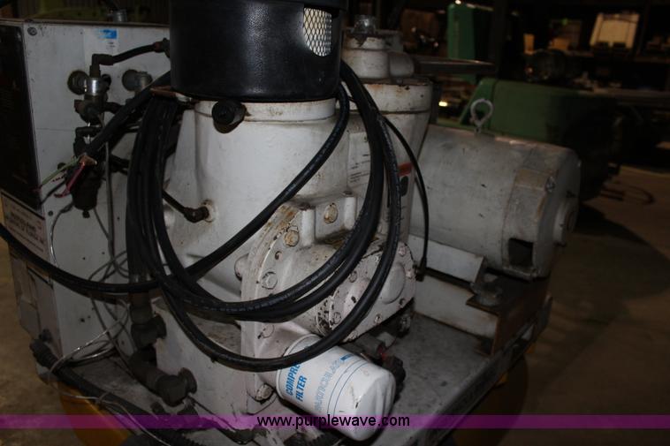 image for item BB9265 Ingersoll Rand air compressor