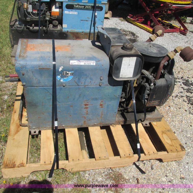 image for item BG9245 Miller AEAD200LL welder/generator