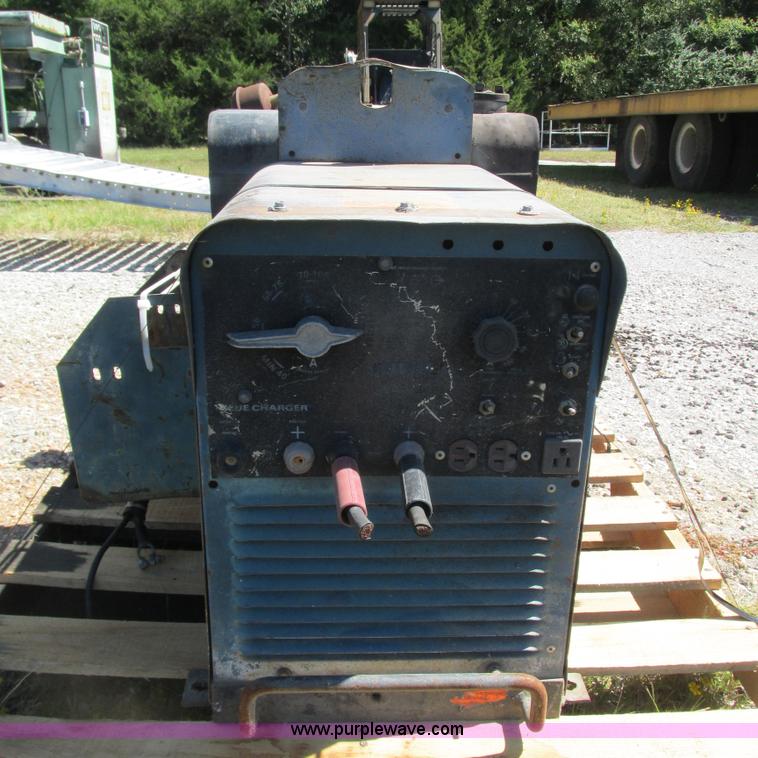 image for item BG9245 Miller AEAD200LL welder/generator