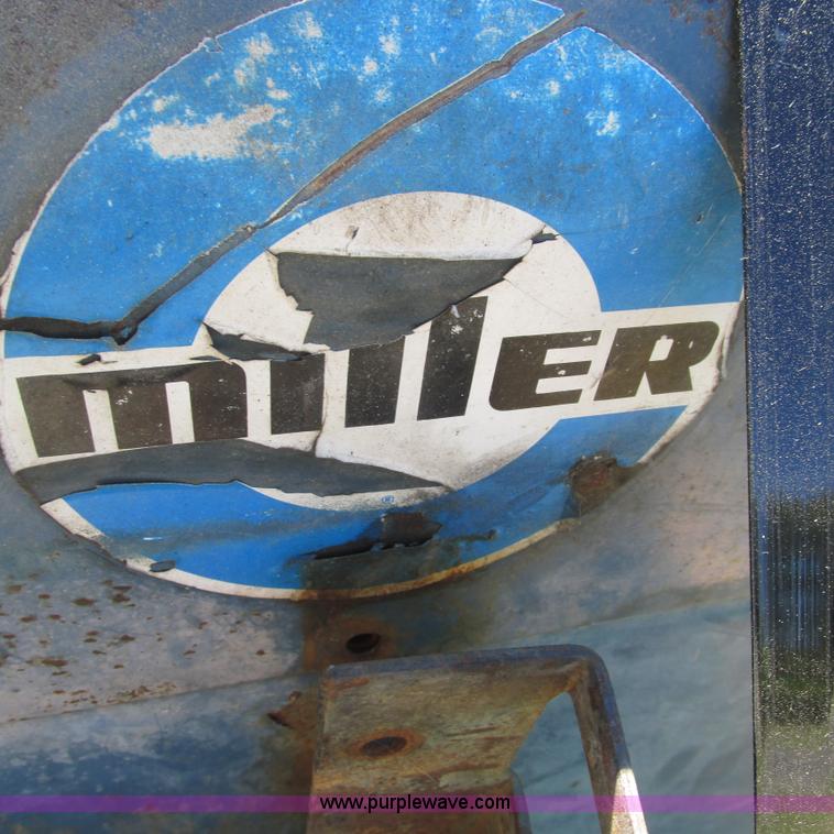 image for item BG9245 Miller AEAD200LL welder/generator