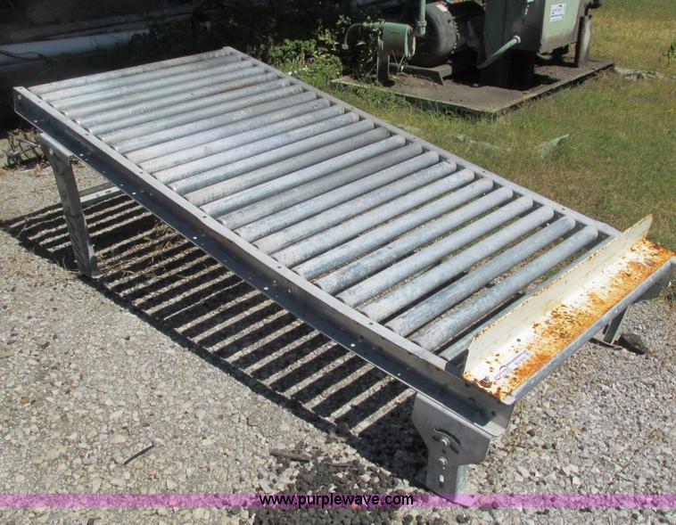 image for item BG9247 Tilting roller conveyor