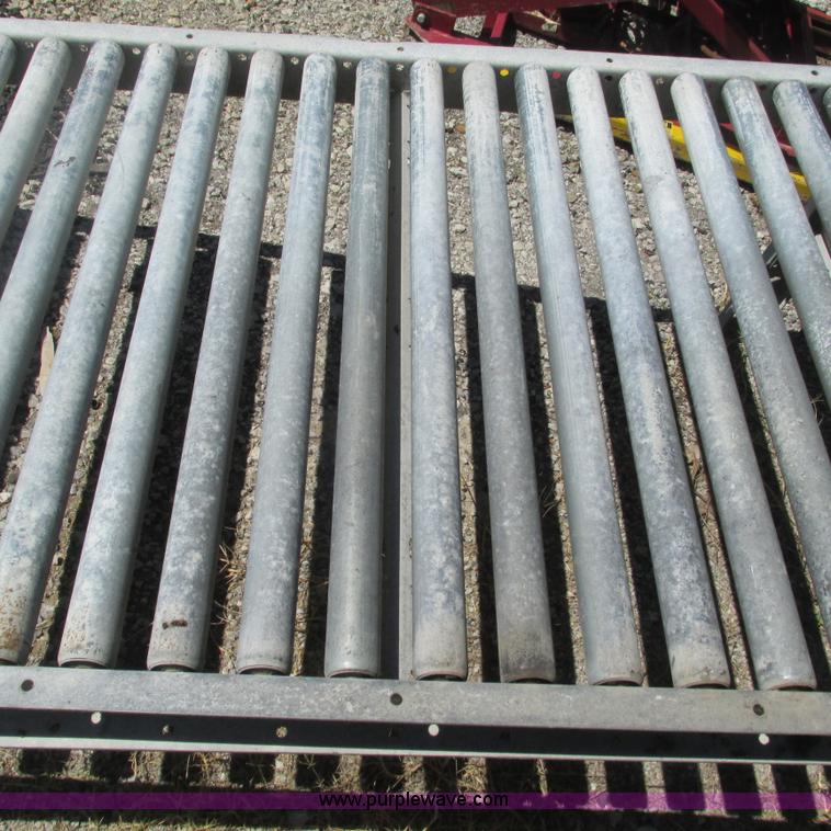 image for item BG9247 Tilting roller conveyor