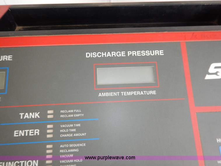 image for item BH9776 Snap-On ACT4500 recycling/recharging refrigerant system