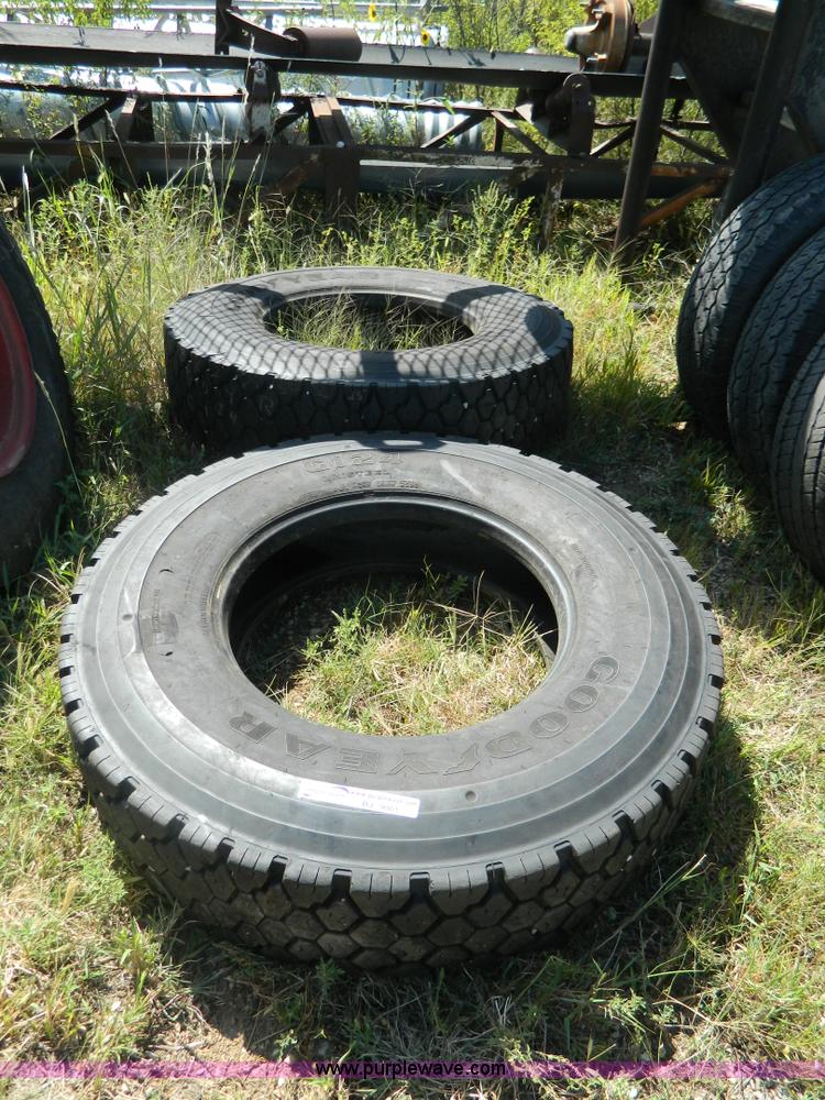 image for item BJ9001 (2) 12R22.5 tires