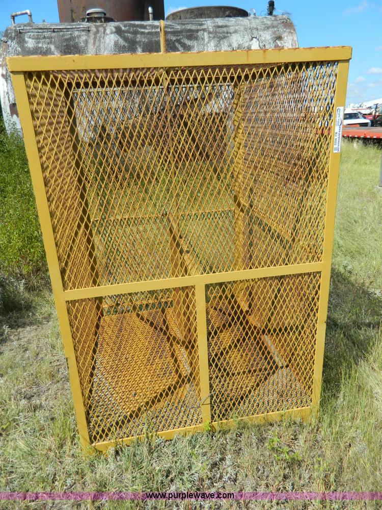 image for item BJ9022 Bottle secure cage