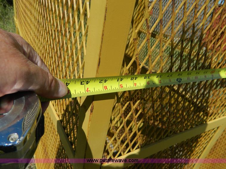 image for item BJ9022 Bottle secure cage