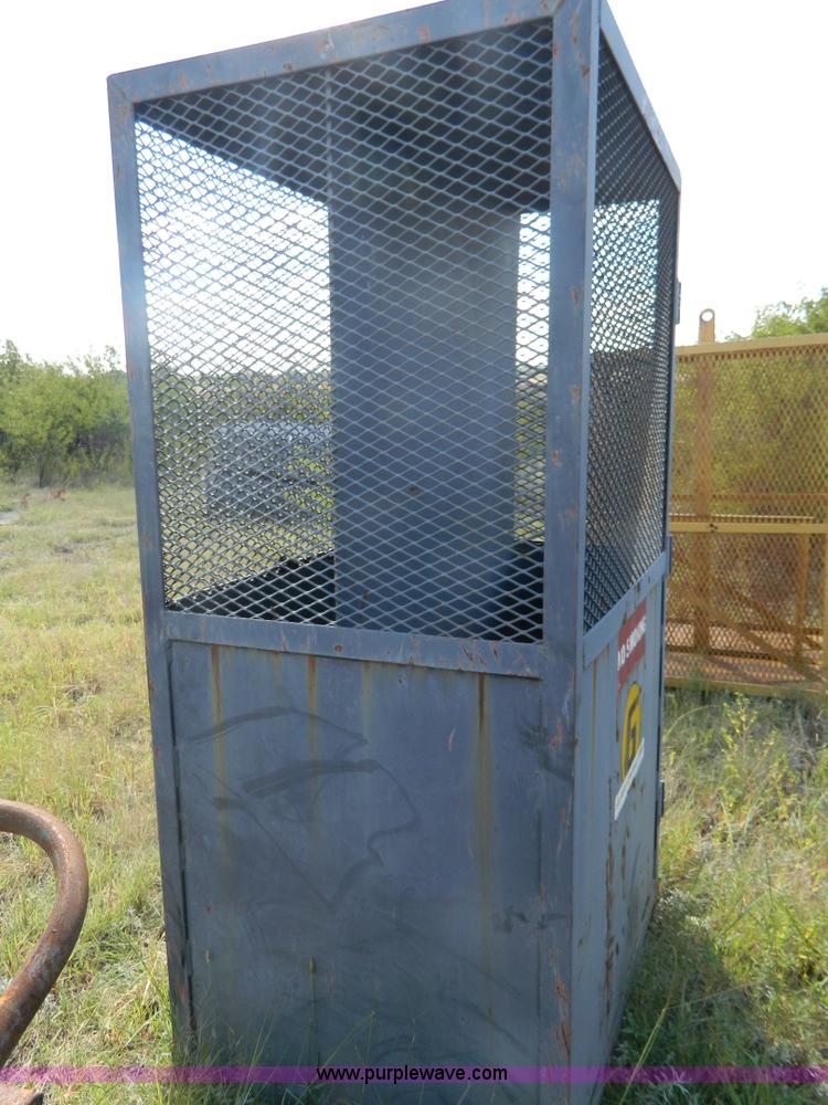 image for item BJ9023 Bottle secure cage