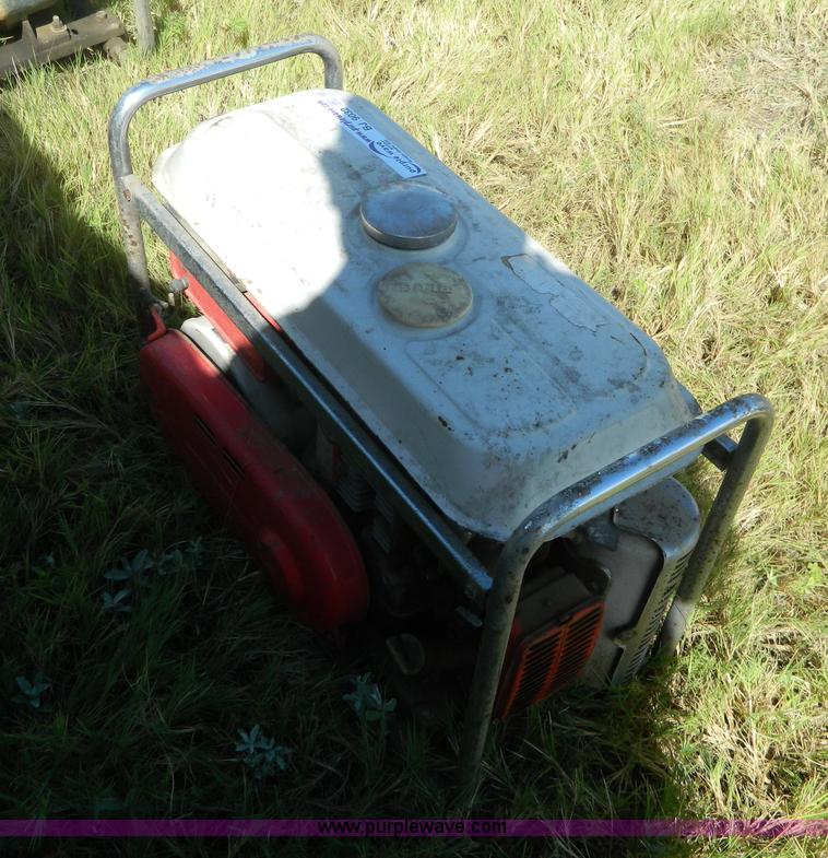 image for item BJ9032 Honda E1500 generator