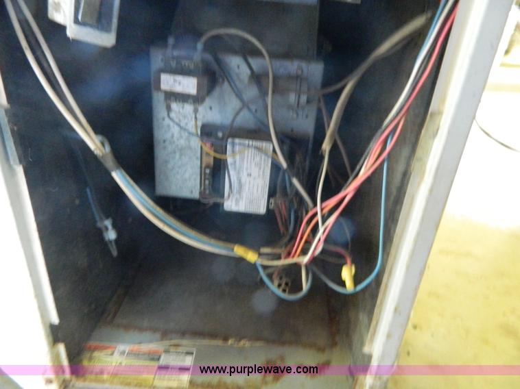image for item BJ9039 Heil AC/furnace unit