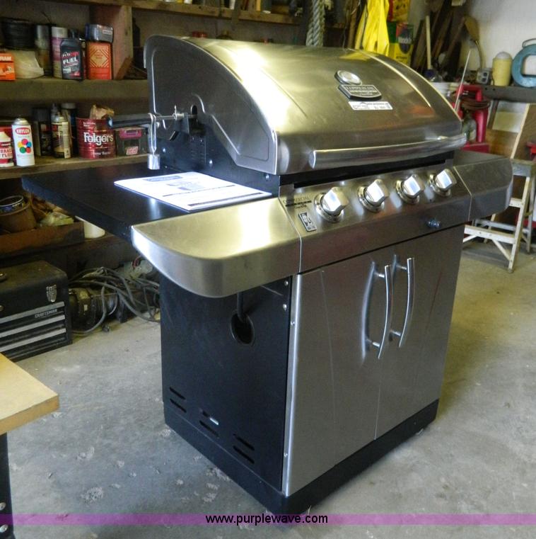 image for item BJ9041 Char-Broil Commercial Series barbecue grill