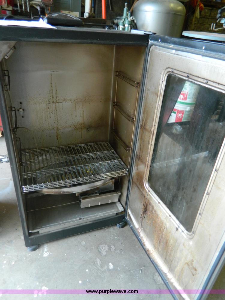 image for item BJ9044 Masterbuilt smoker