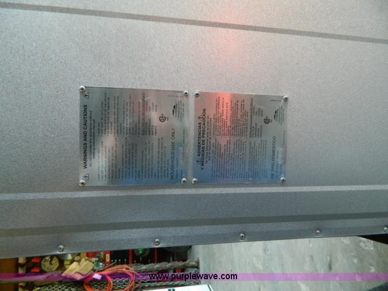 image for item BJ9044 Masterbuilt smoker