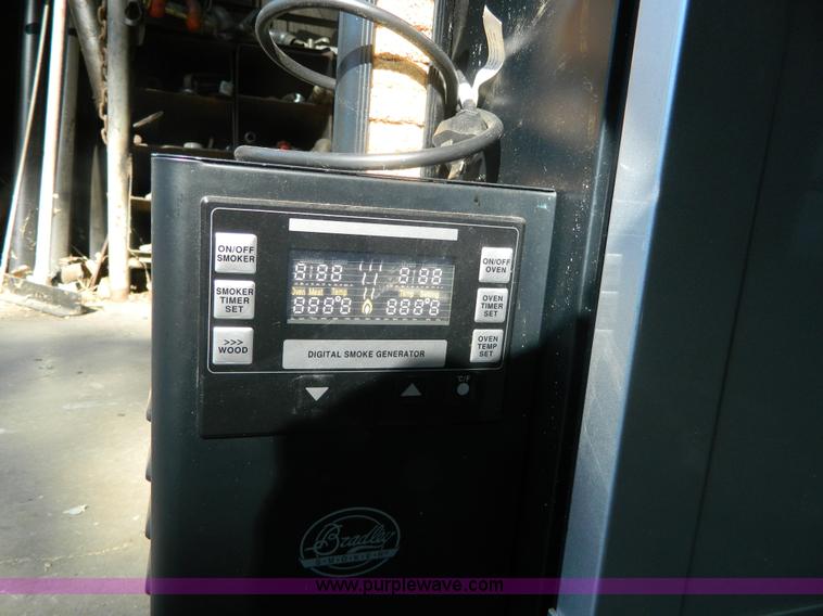 image for item BJ9045 Bradley smoker