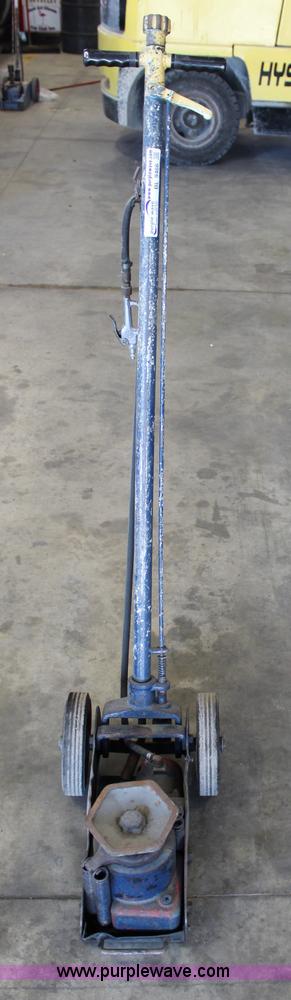 image for item BL9466 Pneumatic jack