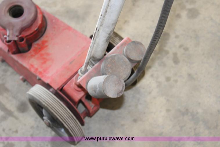 image for item BL9467 Pneumatic jack