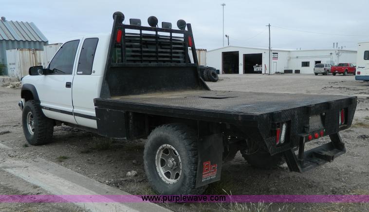 image for item BT9929 1998 Chevrolet 1500 Ext. Cab flatbed pickup truck