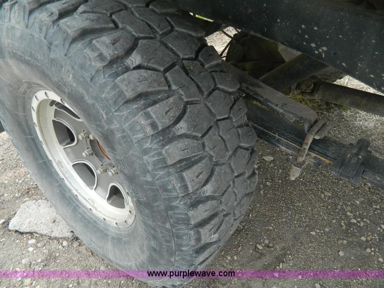 image for item BT9929 1998 Chevrolet 1500 Ext. Cab flatbed pickup truck