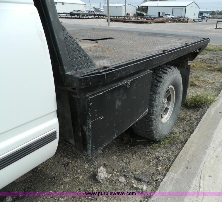 image for item BT9929 1998 Chevrolet 1500 Ext. Cab flatbed pickup truck