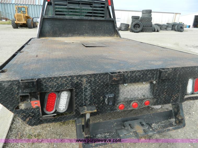 image for item BT9929 1998 Chevrolet 1500 Ext. Cab flatbed pickup truck