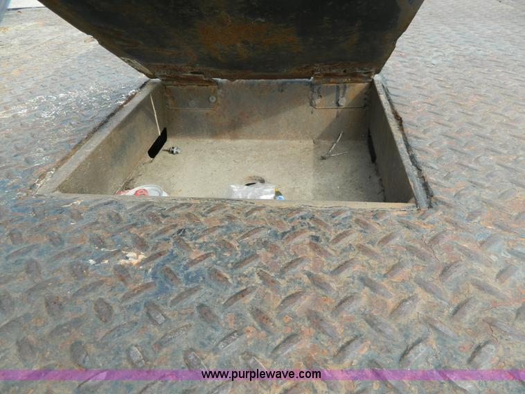 image for item BT9929 1998 Chevrolet 1500 Ext. Cab flatbed pickup truck