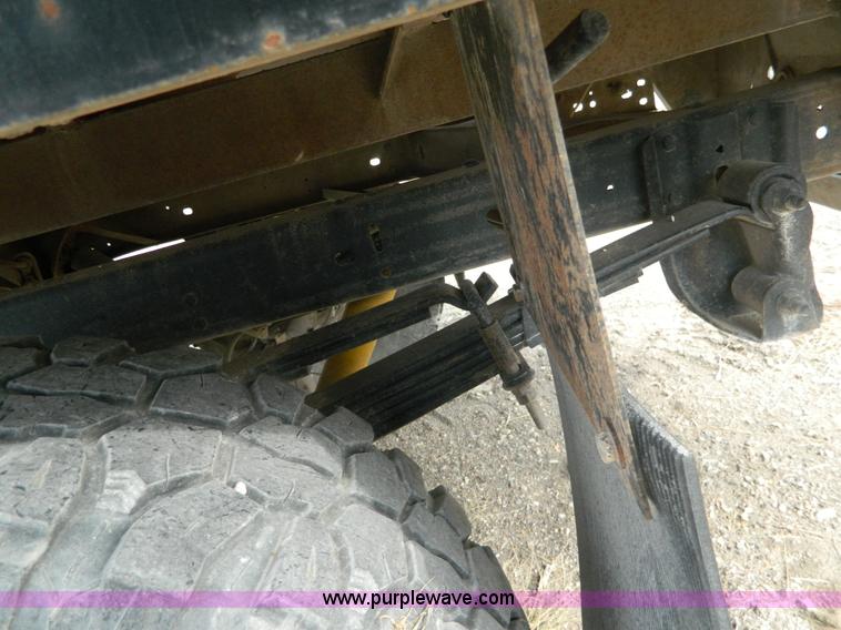 image for item BT9929 1998 Chevrolet 1500 Ext. Cab flatbed pickup truck