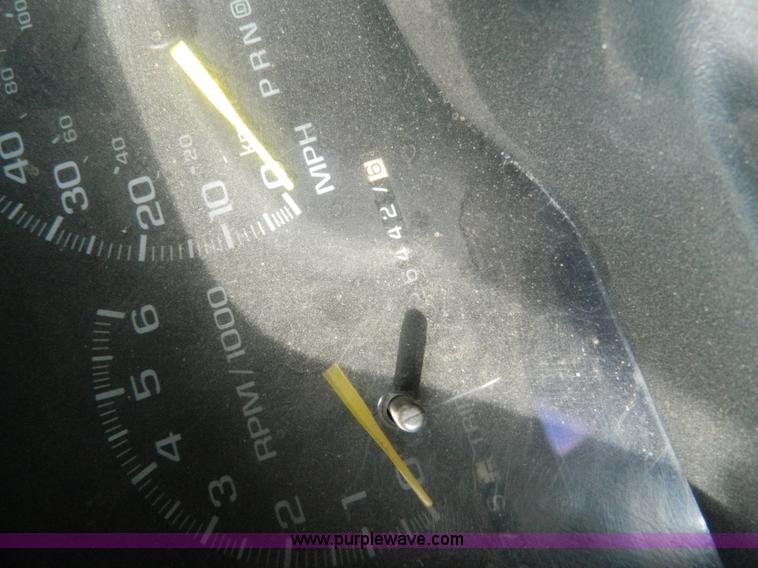 image for item BT9929 1998 Chevrolet 1500 Ext. Cab flatbed pickup truck