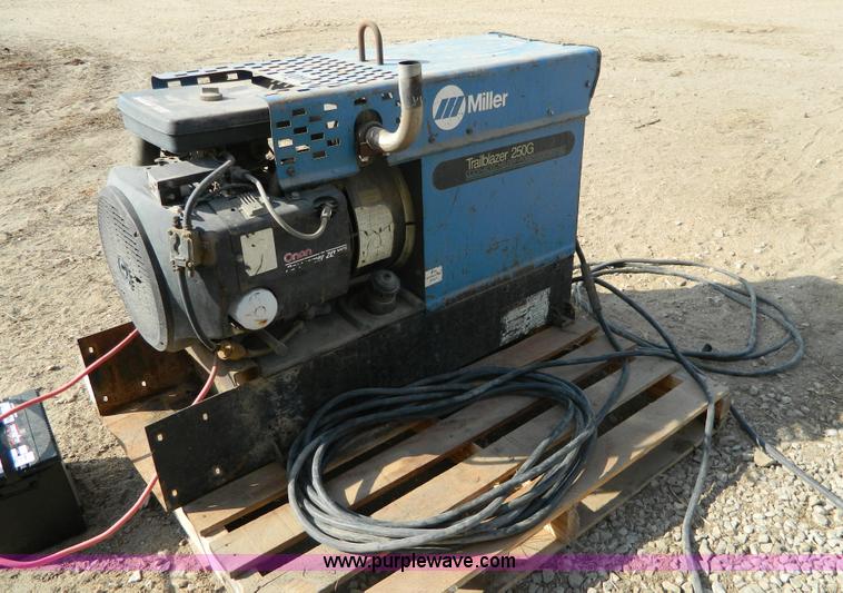 image for item BT9958 Miller Trailblazer 250G welder