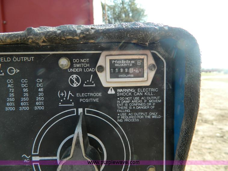 image for item BT9958 Miller Trailblazer 250G welder