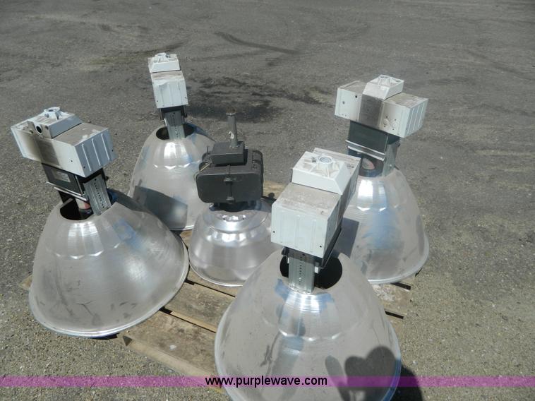 image for item BT9980 (12) Cooper lights
