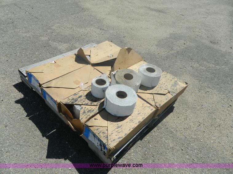 image for item BT9981 Scotch-Lane yellow 4" foil tape