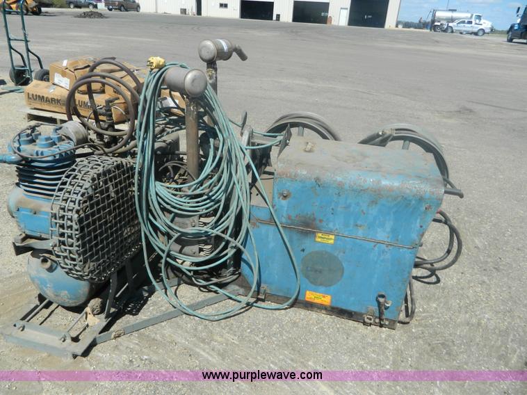 image for item BT9984 Miller 115/230 AC/DC welder