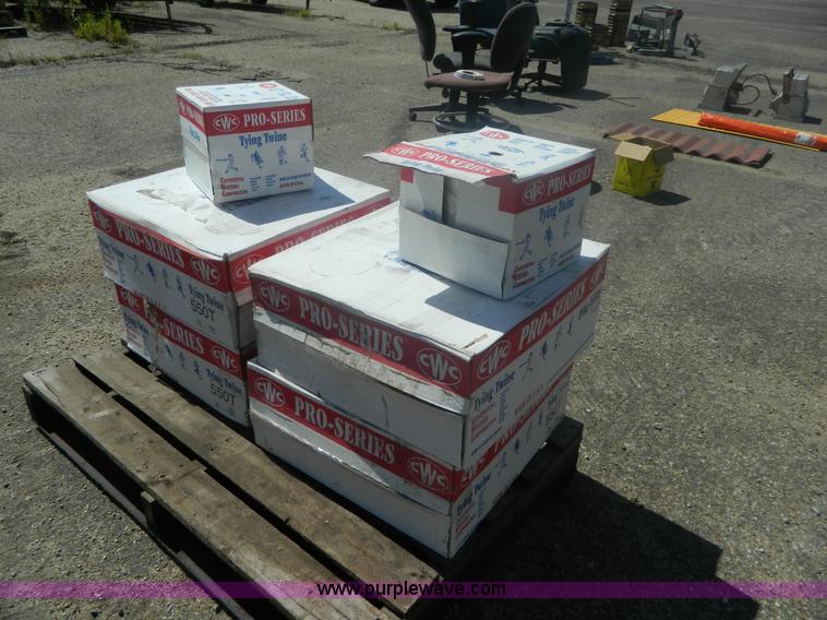 image for item BT9985 Assorted tying string