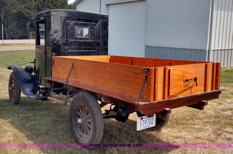image for item D1688 1919 Ford Model T pickup truck