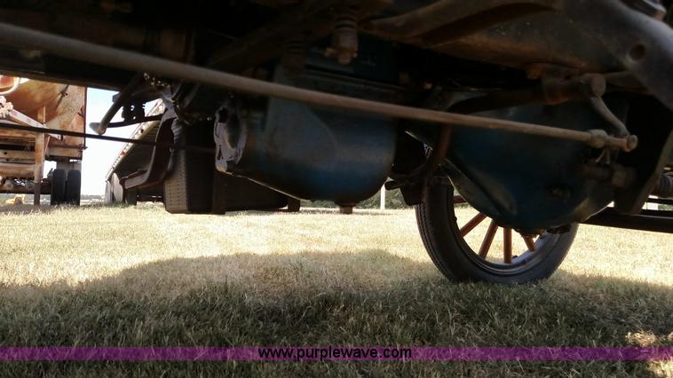 image for item D1688 1919 Ford Model T pickup truck