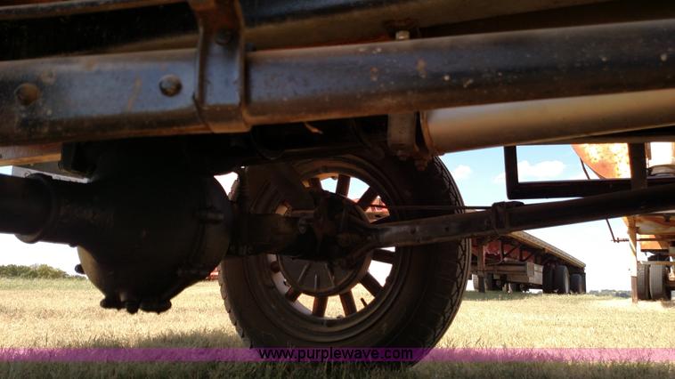 image for item D1688 1919 Ford Model T pickup truck