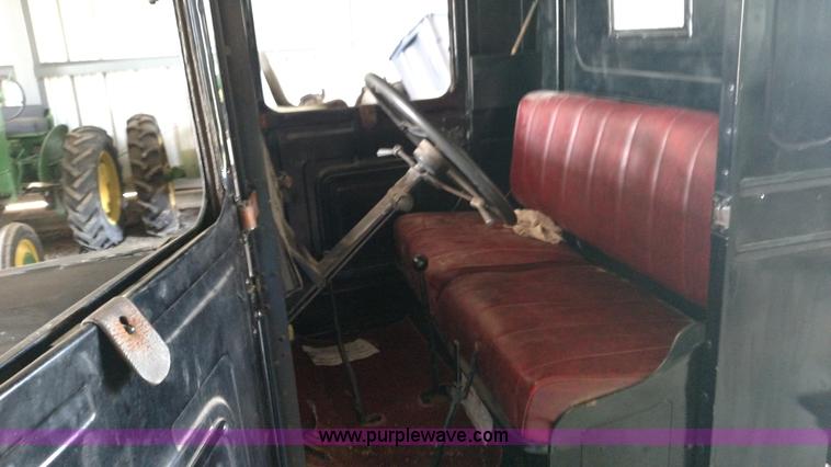 image for item D1688 1919 Ford Model T pickup truck