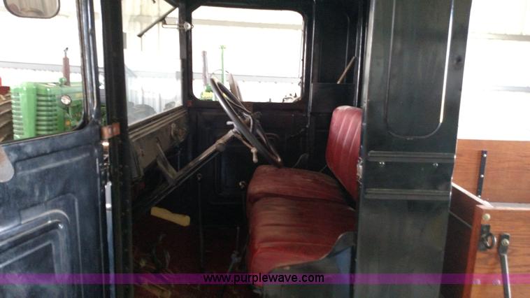 image for item D1688 1919 Ford Model T pickup truck