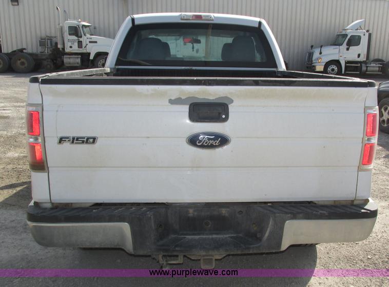image for item H1147 2010 Ford F150 XL SuperCab pickup truck