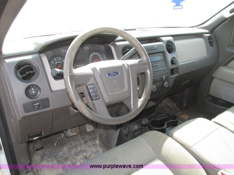 image for item H1147 2010 Ford F150 XL SuperCab pickup truck