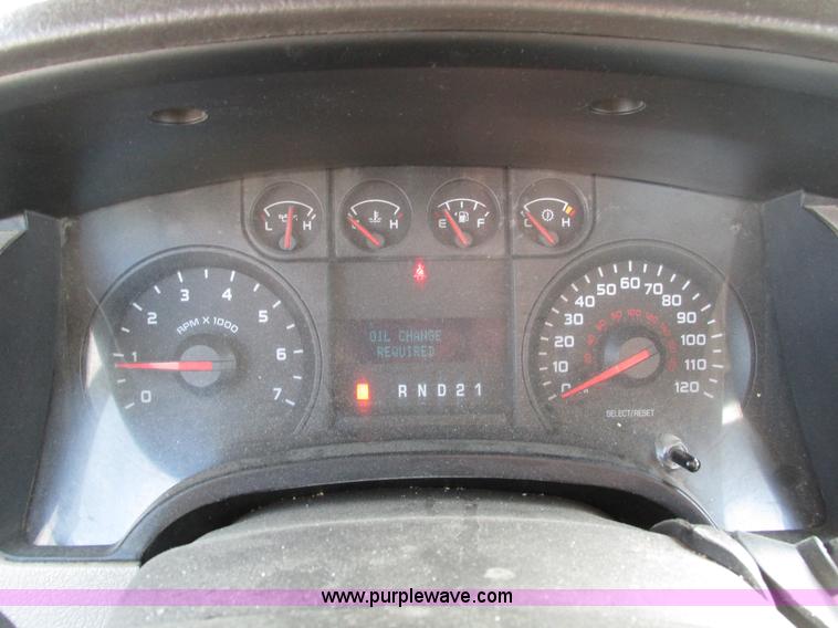 image for item H1147 2010 Ford F150 XL SuperCab pickup truck