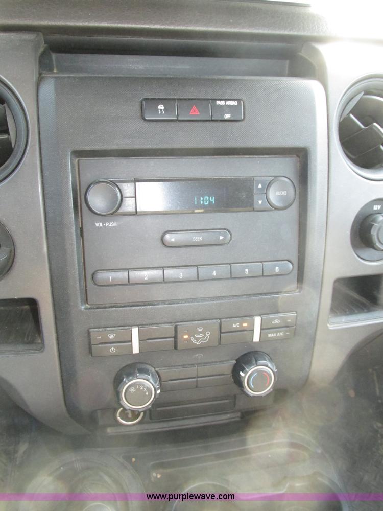 image for item H1147 2010 Ford F150 XL SuperCab pickup truck