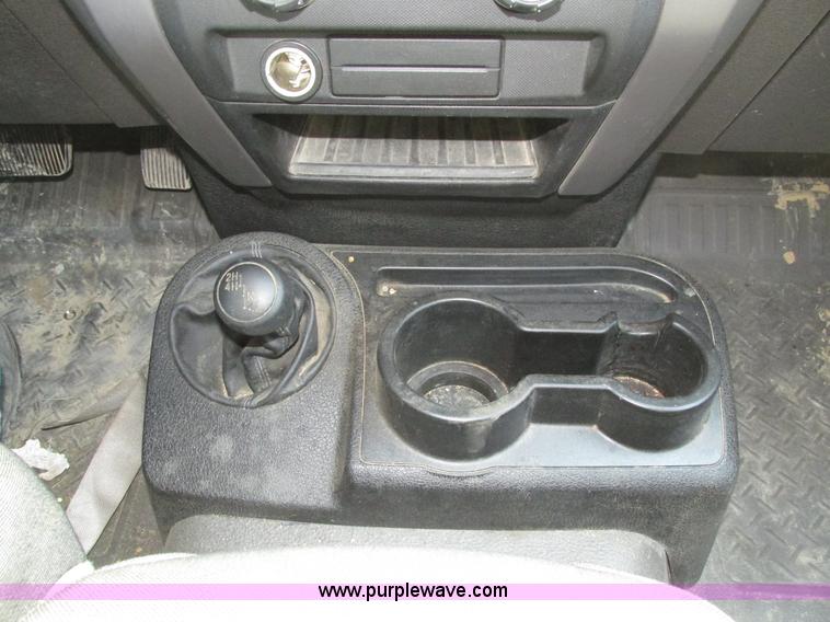 image for item H1147 2010 Ford F150 XL SuperCab pickup truck