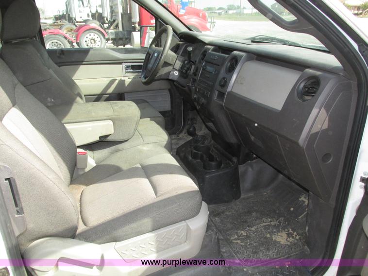 image for item H1147 2010 Ford F150 XL SuperCab pickup truck