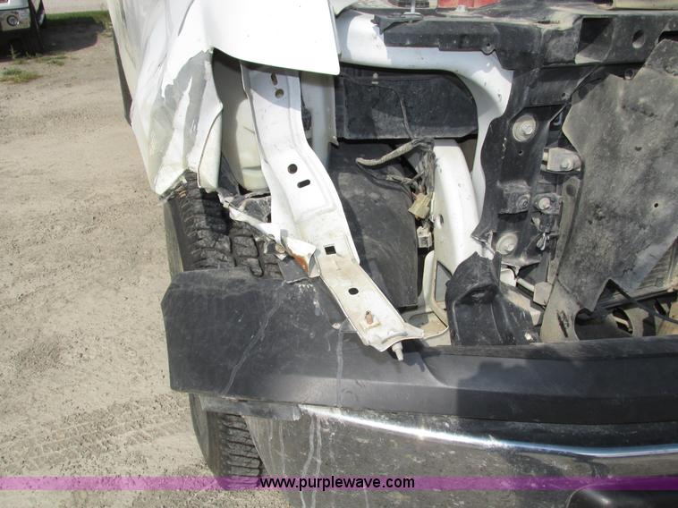 image for item H1147 2010 Ford F150 XL SuperCab pickup truck