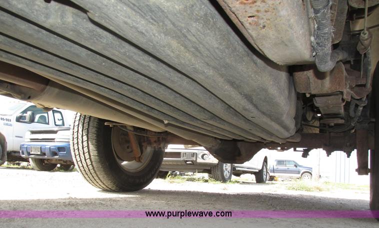 image for item H1147 2010 Ford F150 XL SuperCab pickup truck