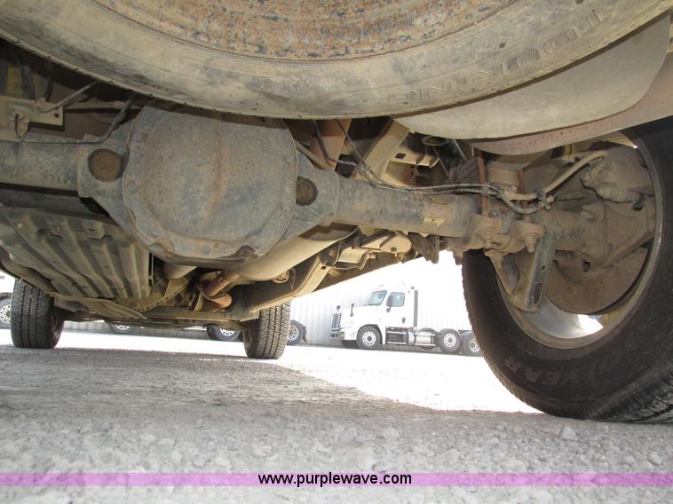 image for item H1147 2010 Ford F150 XL SuperCab pickup truck